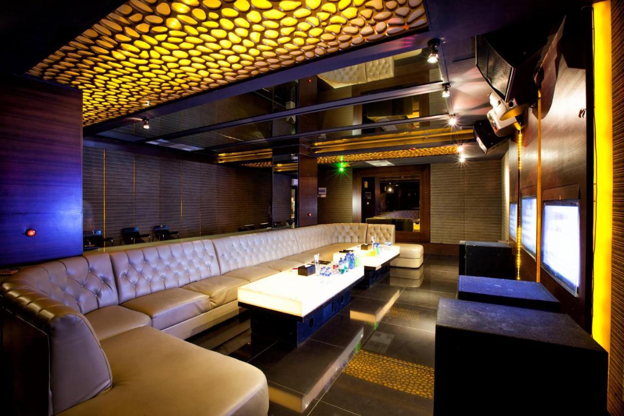 108 Hotel By Him جاكرتا المظهر الخارجي الصورة